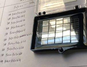 JDCD05-001-004 3 * 3 mm2 * 0,5 mm Einkristall-Diamant in elektronischer Qualität, N-Gehalt &lt; 100 ppb, XRD &lt; 0,015º Wärmeleitfähigkeit
