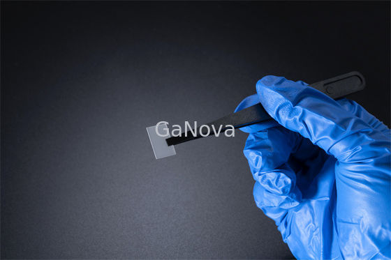 10 x 15 mm2 UID-dotierter freistehender Ga2O3-Wafer, Einzelpolierung