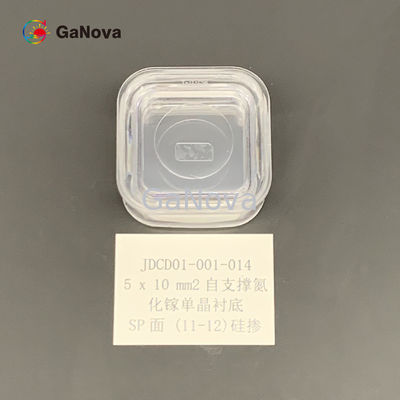 SP-Gesicht 11-12 Nicht-Doped-N-Typ-frei stehendes GaN-Einzelkristall Substrat Widerstandsfähigkeit 0,05 Ω·cm Makro-Fehlerdichte 0cm−2